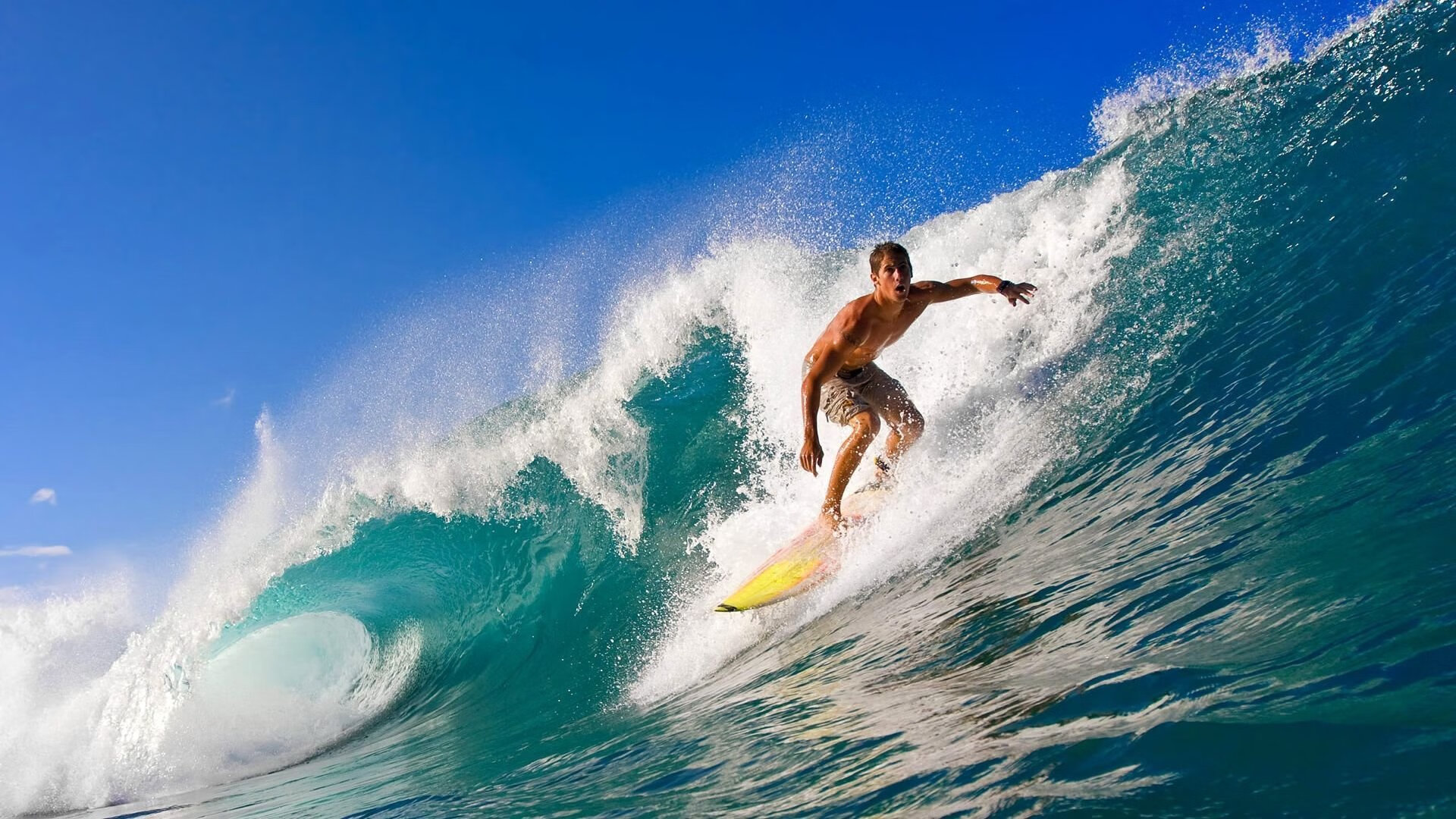 英超强攻瞬间：快速反击引爆全场，英超强队